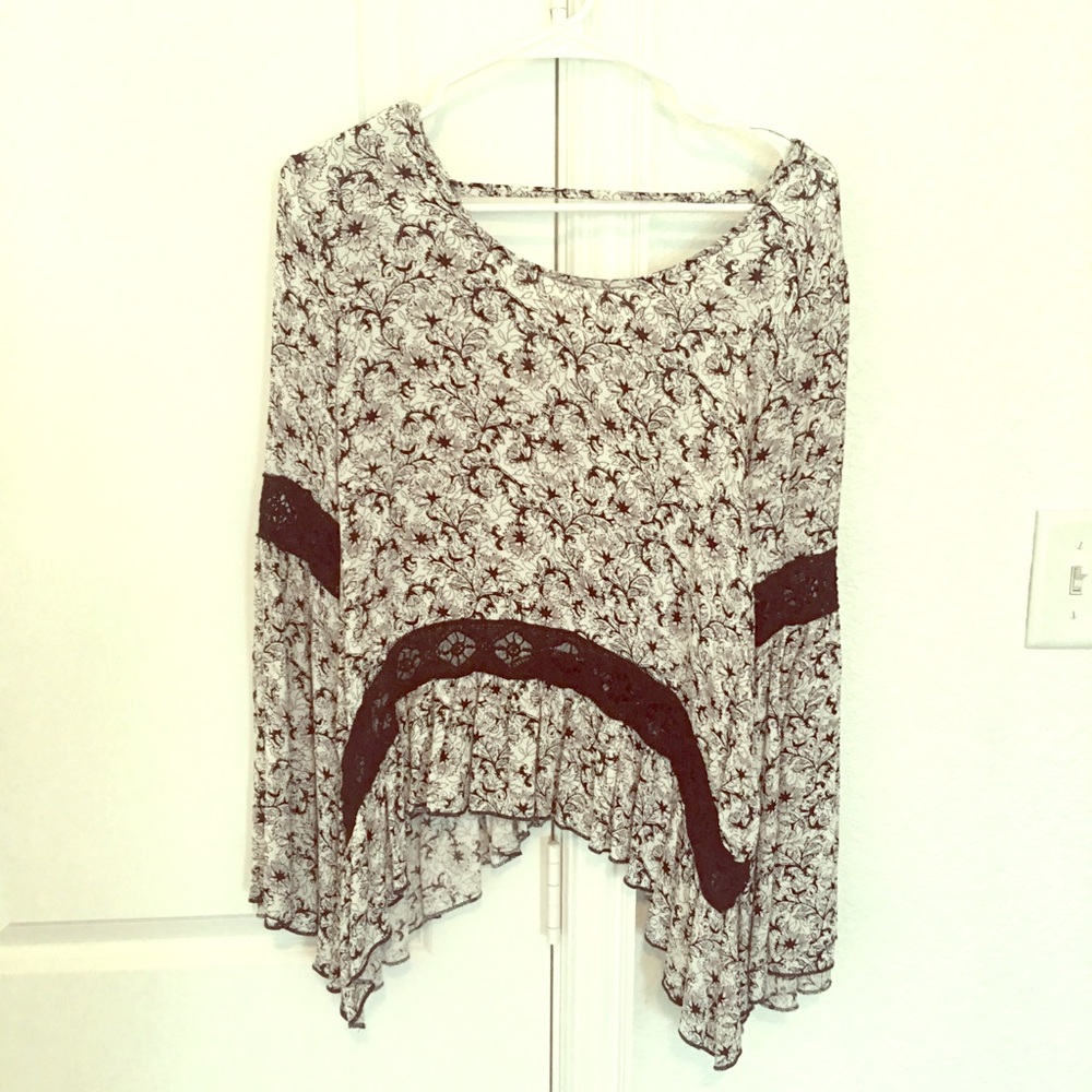 Blouse with bell sleeves